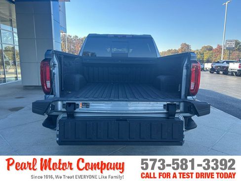Certified 2023 GMC Sierra 1500 AT4 w/ Technology Package image 6