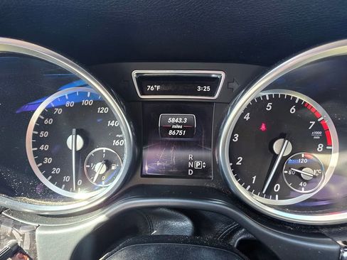 Used 2015 Mercedes-Benz GL 450 4MATIC image 11