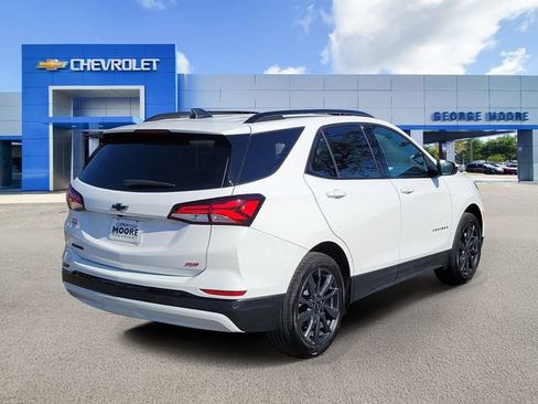 Certified 2024 Chevrolet Equinox RS FWD image 4