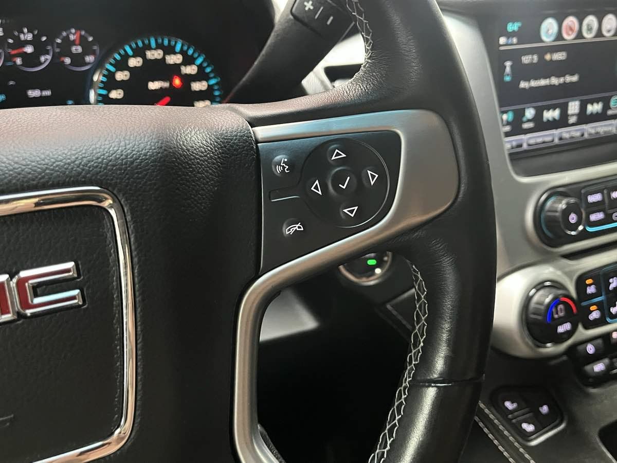 Used 2017 GMC Yukon XL SLT w/ HD Trailering Package AWD/4WD image 13