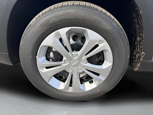 New 2026 Chevrolet Trax LS w/ Driver Confidence Package FWD image 10