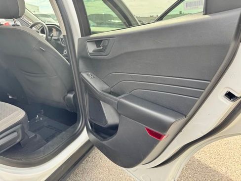 Used 2022 Ford Escape SE AWD/4WD image 28