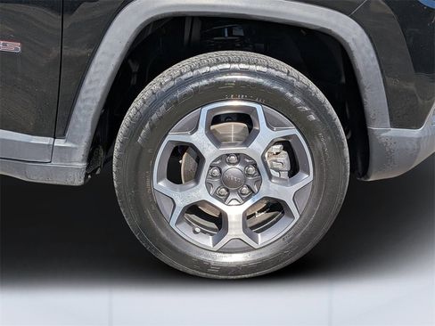 Used 2022 Jeep Compass Trailhawk image 11