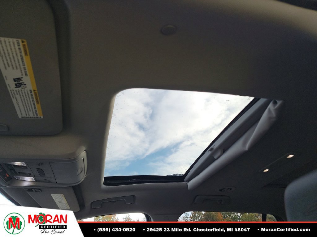 Used 2021 GMC Acadia AT4 w/ Trailering Package AWD/4WD image 17
