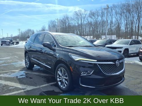 Used 2023 Buick Enclave Avenir w/ Avenir Technology Package image 4