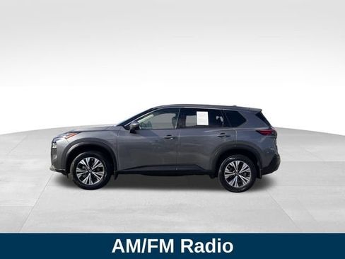 Used 2021 Nissan Rogue SV FWD image 2