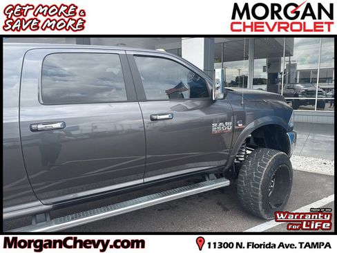 Used 2018 RAM 2500 Laramie AWD/4WD image 1