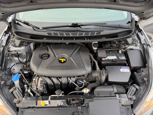 Used 2015 Hyundai Elantra SE w/ Option Group 02 image 41