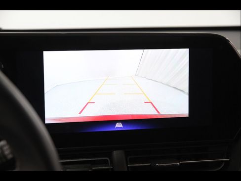 Certified 2024 Chevrolet Trax LT w/ Sunroof Package image 12