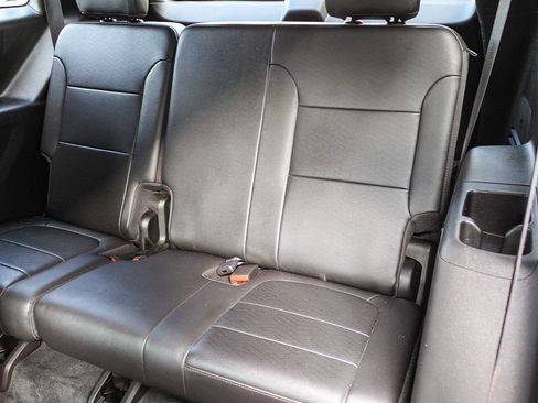 Used 2023 Chevrolet Traverse High Country image 20