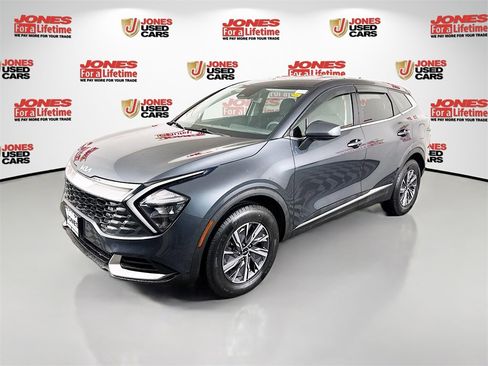 Used 2023 Kia Sportage LX image 12