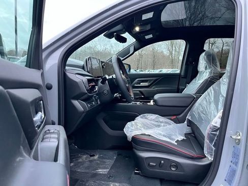 New 2025 Chevrolet Silverado EV RST image 13