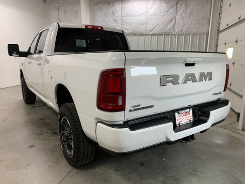 Used 2026 RAM 2500 Laramie AWD/4WD image 22
