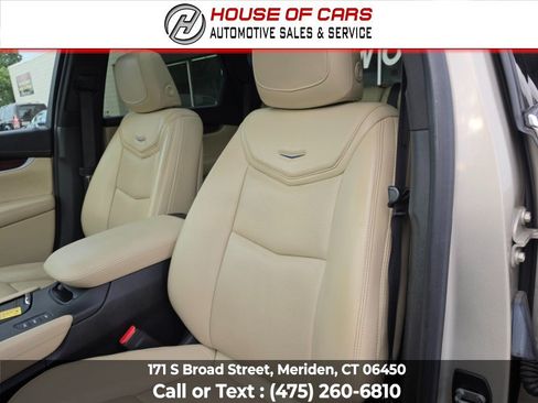 Used 2017 Cadillac XT5 Premium Luxury AWD/4WD image 32