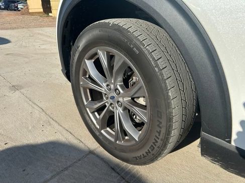Used 2023 Ford Explorer XLT w/ Equipment Group 202A AWD/4WD image 2