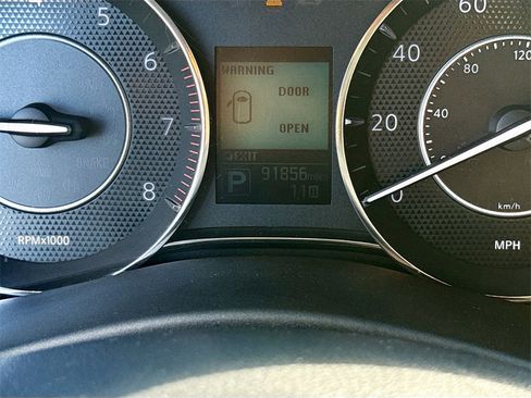 Used 2017 Nissan Armada SL w/ Moonroof Package image 13