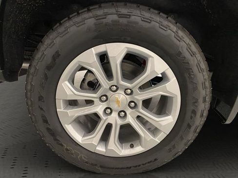 New 2026 Chevrolet Silverado 1500 LTZ w/ Technology Package AWD/4WD image 16