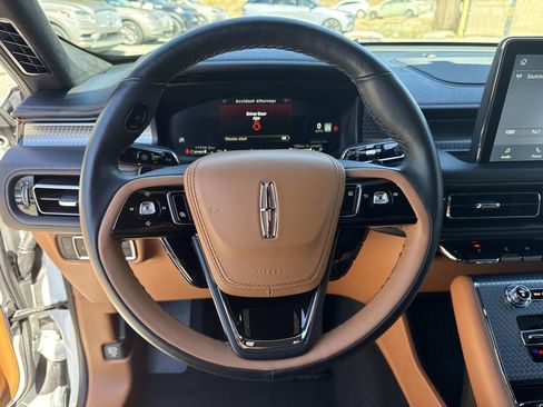 Certified 2024 Lincoln Aviator Black Label image 27