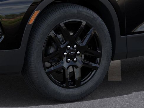 New 2025 Chevrolet Blazer LT w/ Driver Confidence Package image 9