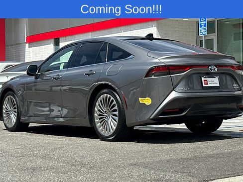 Used 2021 Toyota Mirai RWD image 6