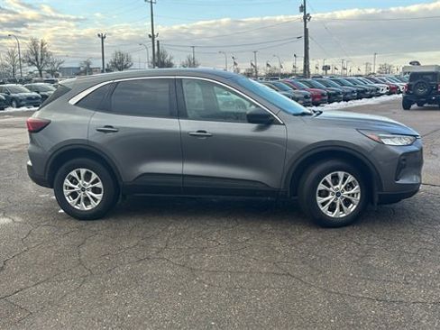 Used 2023 Ford Escape Active image 3