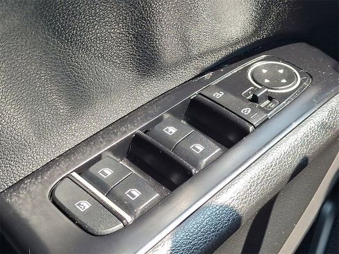 Used 2023 Kia Soul LX image 25