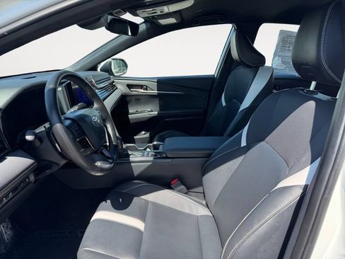 Certified 2025 Toyota Camry SE w/ Convenience Package FWD image 9