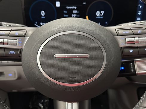 Used 2024 Hyundai Kona Limited AWD/4WD image 16