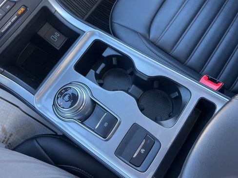 Used 2024 Ford Edge SEL w/ Convenience Package image 26