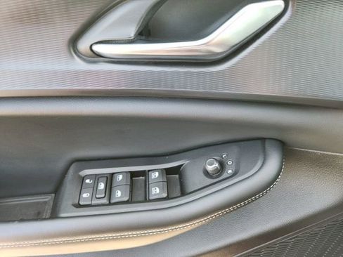 Used 2024 Jeep Grand Cherokee L Altitude image 25