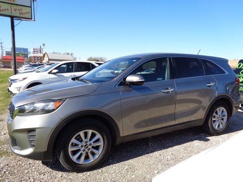 Used 2019 Kia Sorento FWD image 1