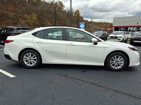 New 2026 Toyota Camry LE w/ Convenience Package FWD image 10