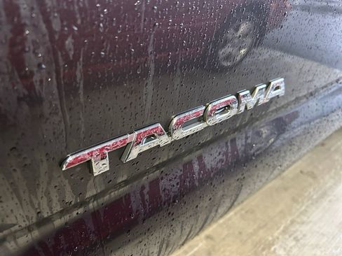 Used 2013 Toyota Tacoma PreRunner w/ SR5 Pkg image 31