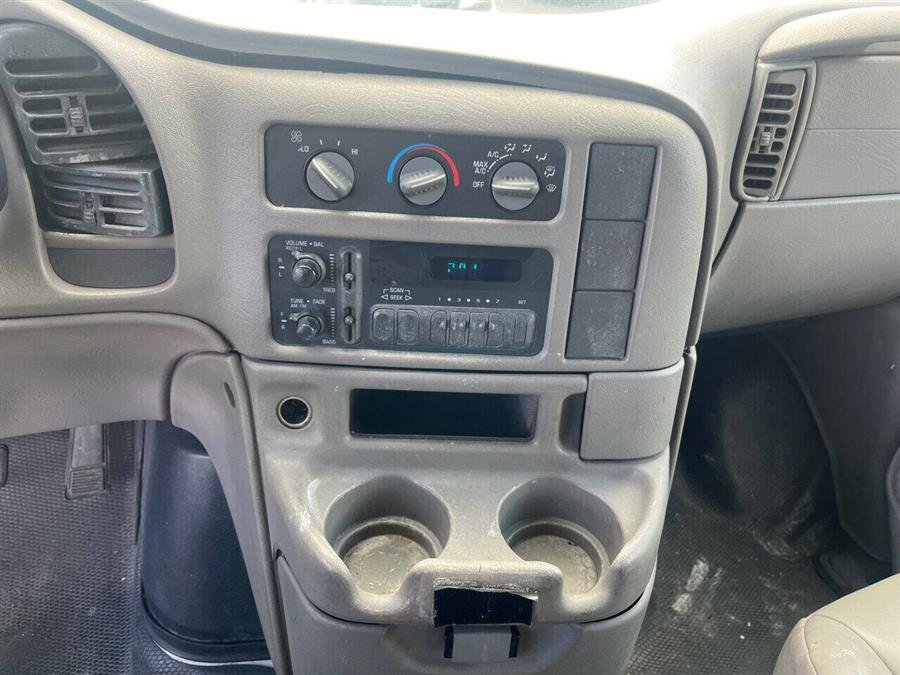 Used 2004 Chevrolet Astro RWD image 13