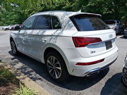 Used 2023 Audi Q5 2.0T Premium w/ Convenience Package AWD/4WD image 6
