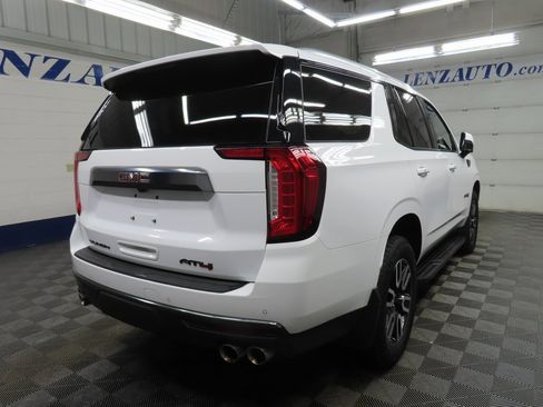 Used 2024 GMC Yukon AT4 image 4