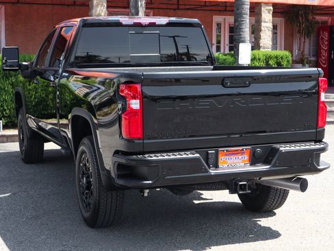 Used 2021 Chevrolet Silverado 2500 LTZ w/ LTZ Plus Package AWD/4WD image 6