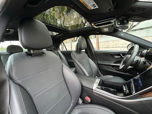 Used 2025 Mercedes-Benz C 300 4MATIC Sedan image 36