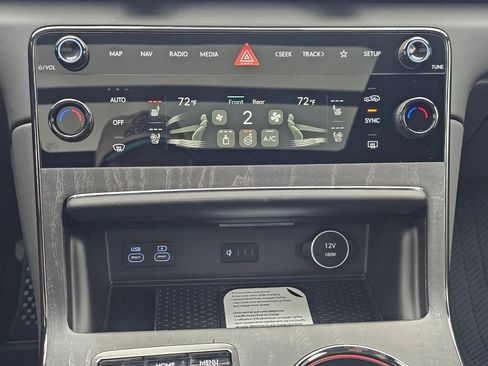 New 2026 Genesis GV80 3.5T Prestige image 16