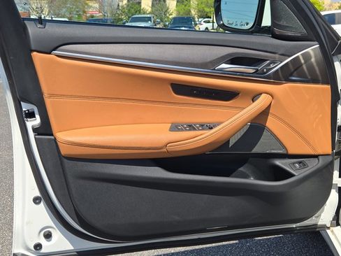 Used 2023 BMW 530i xDrive image 20