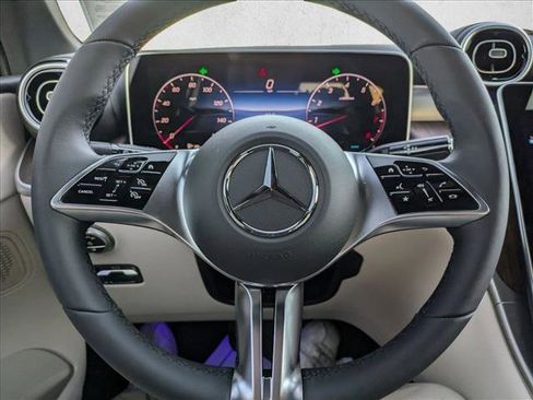Used 2026 Mercedes-Benz GLC 300 image 14