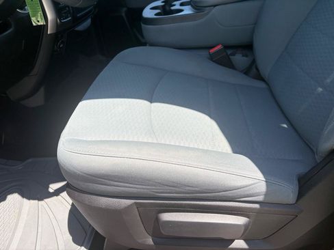 Used 2017 RAM 1500 Classic SLT AWD/4WD image 20
