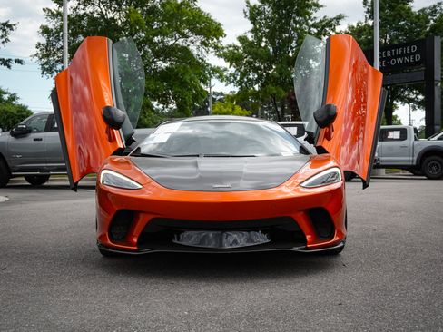 Used 2022 McLaren GT RWD image 6