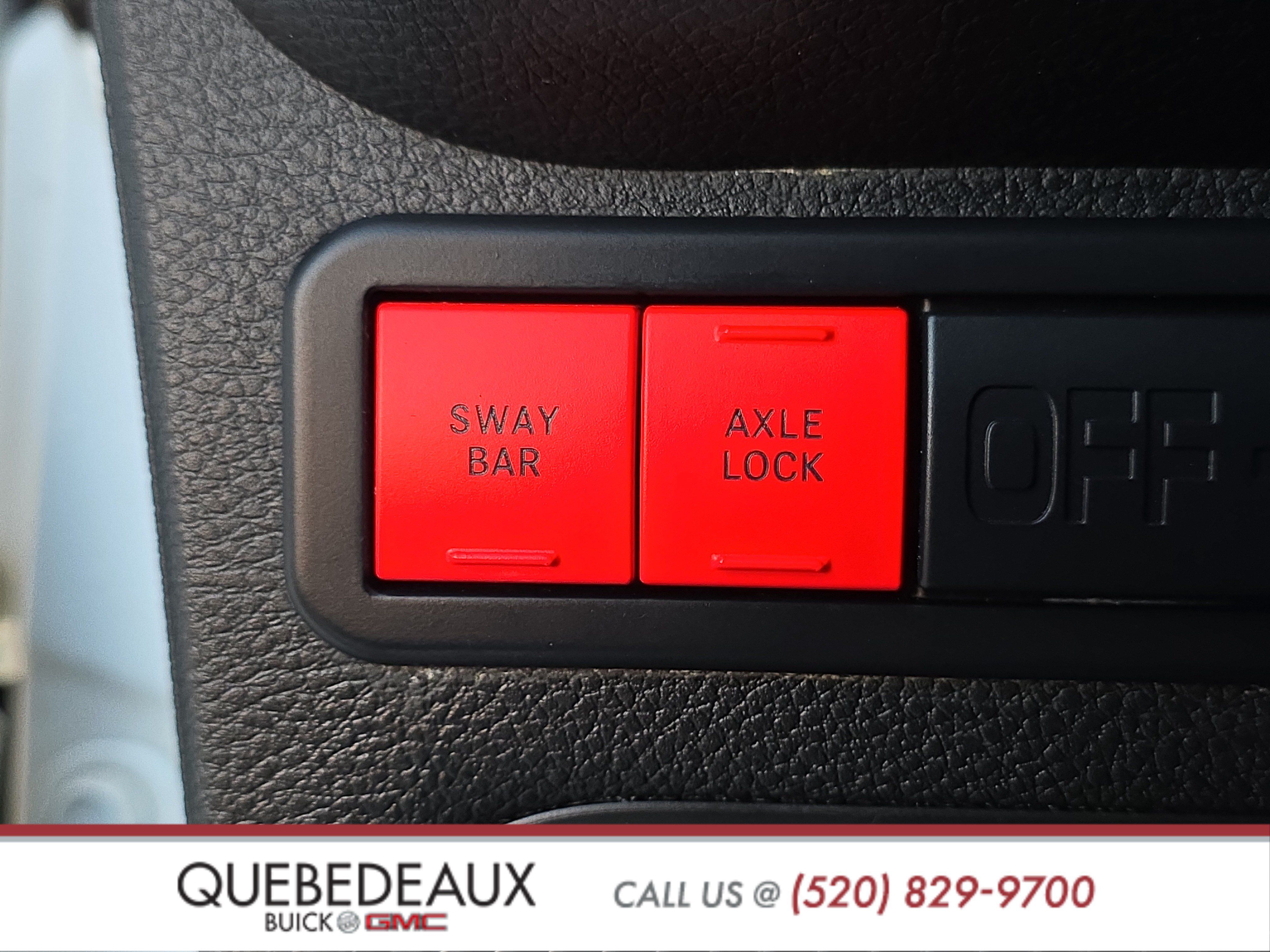 Used 2015 Jeep Wrangler Unlimited Rubicon w/ Dual Top Group AWD/4WD image 26