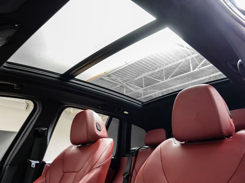 Used 2023 BMW X3 sDrive30i w/ Convenience Package w/ZPA image 5