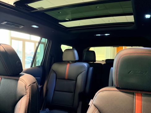 New 2026 Chevrolet Traverse RS image 16