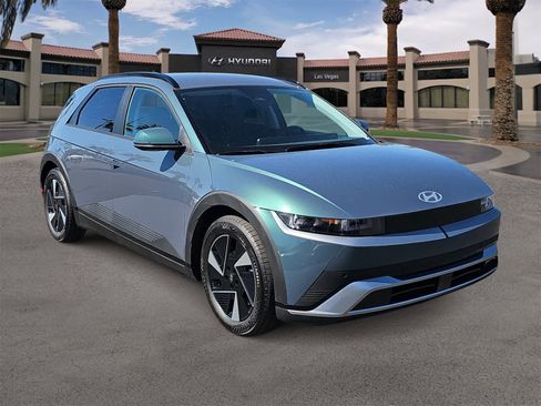 Used 2025 Hyundai Ioniq 5 SEL image 2