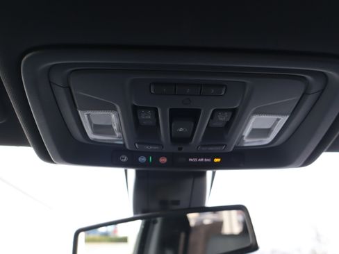 Used 2021 Chevrolet Silverado 1500 High Country image 30