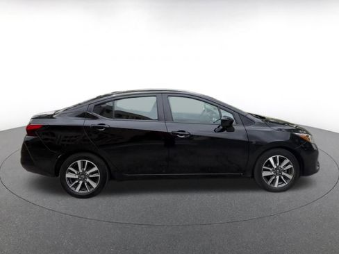 Used 2025 Nissan Versa SV image 16