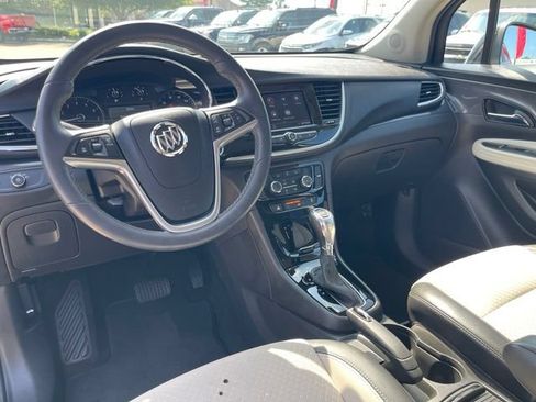 Used 2022 Buick Encore Preferred AWD/4WD image 12